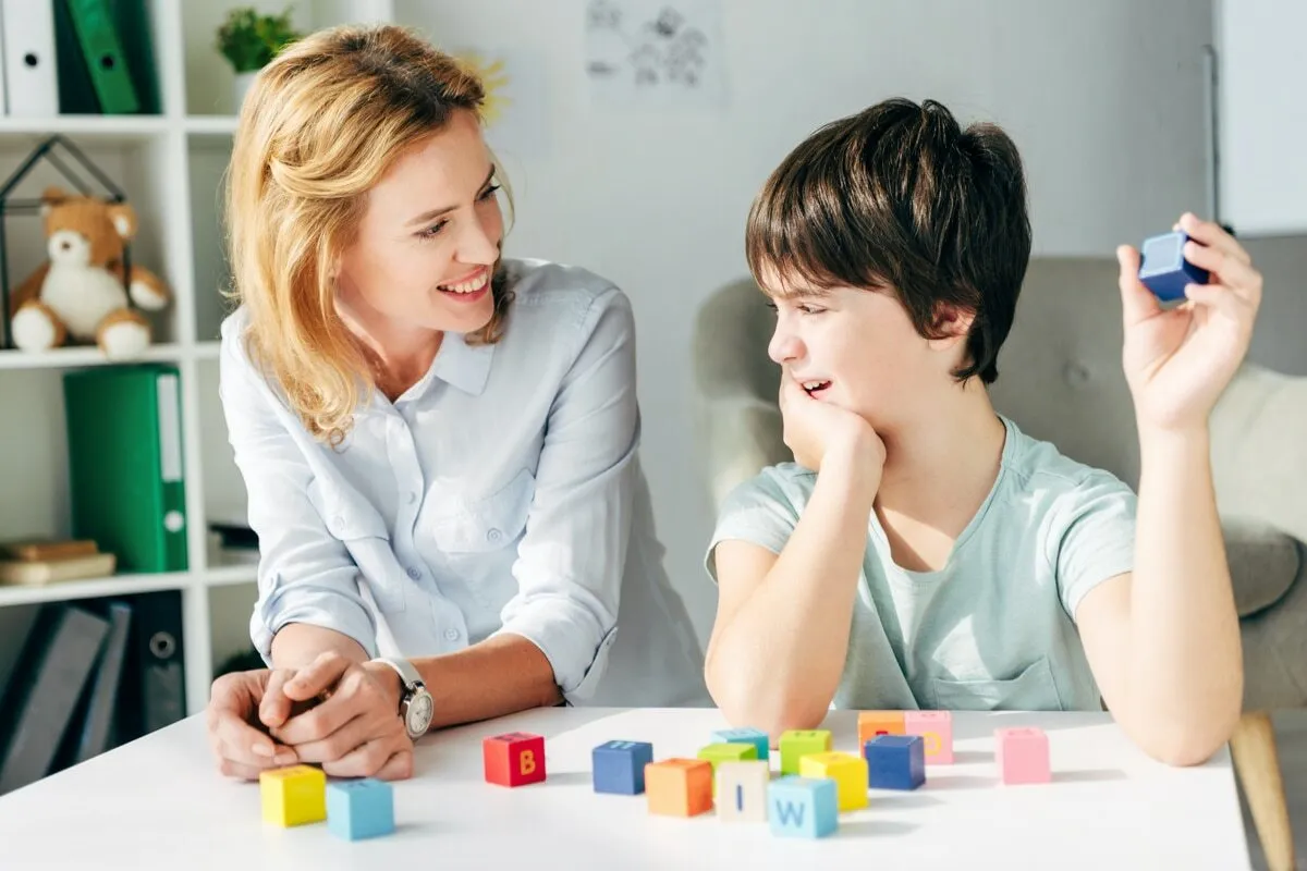Fiziksel Engel ve Eğitimde Eğitimde Sosyal Hizmetler ve Aile Desteği
